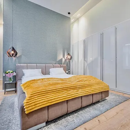 Grand Self Check-in Apartment Bratislava
