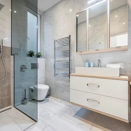 Grand Self Check-in Apartment Bratislava