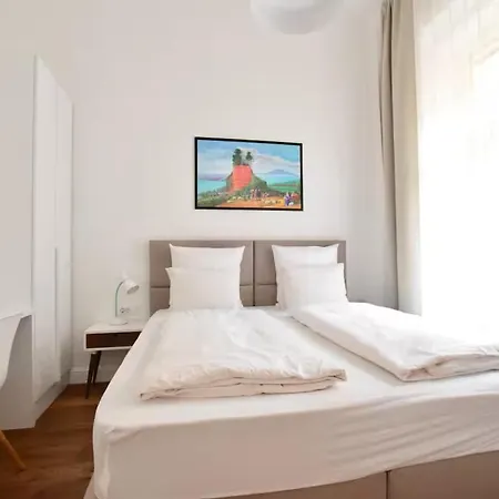 Grand Self Check-in Apartment Bratislava